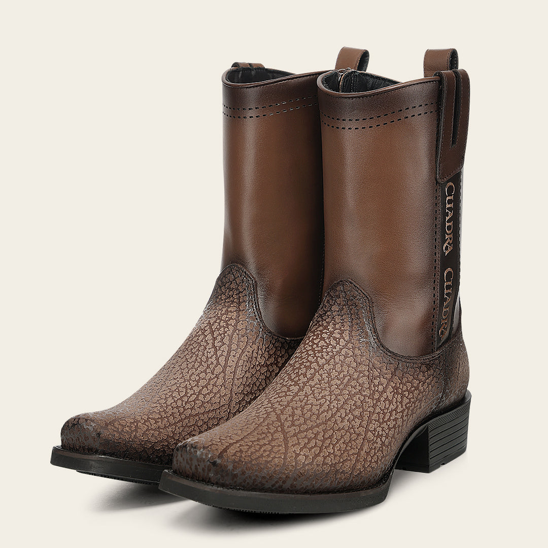 Bota urbana en piel genuina de bisonte para caballero