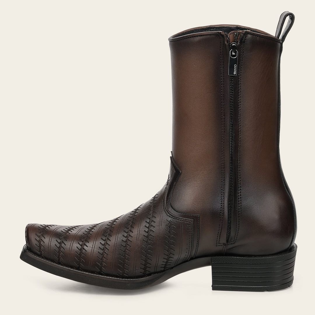 Bota urbana en piel genuina de bovino para caballero