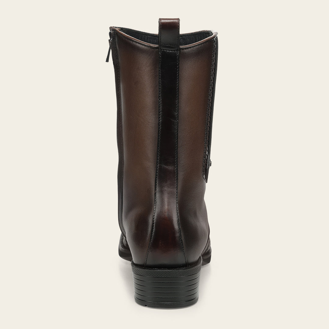 Bota urbana en piel genuina de bovino para caballero