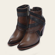 Botín tradicional para dama en piel genuina Botas y Botines 