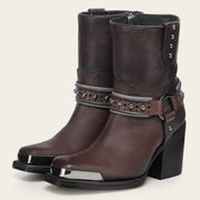 Botín biker en piel genuina para dama Botas y Botines 