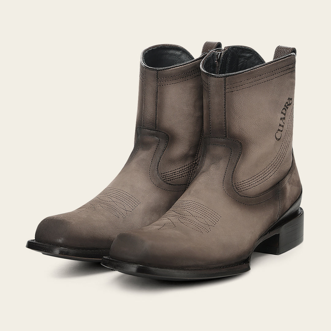 Botín urbano en piel genuina de becerro para caballero