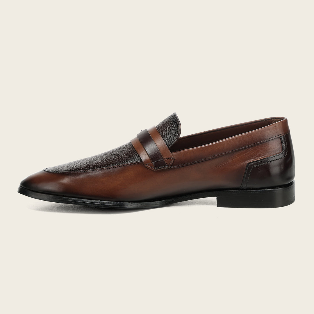 Zapato loafer en piel genuina de venado para caballero