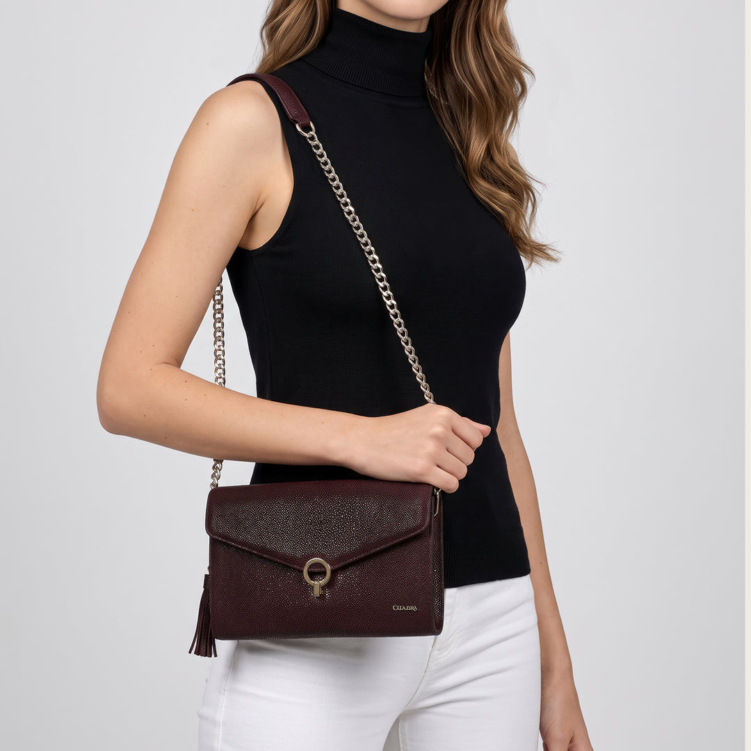 Crossbody en piel genuina de mantarraya para dama