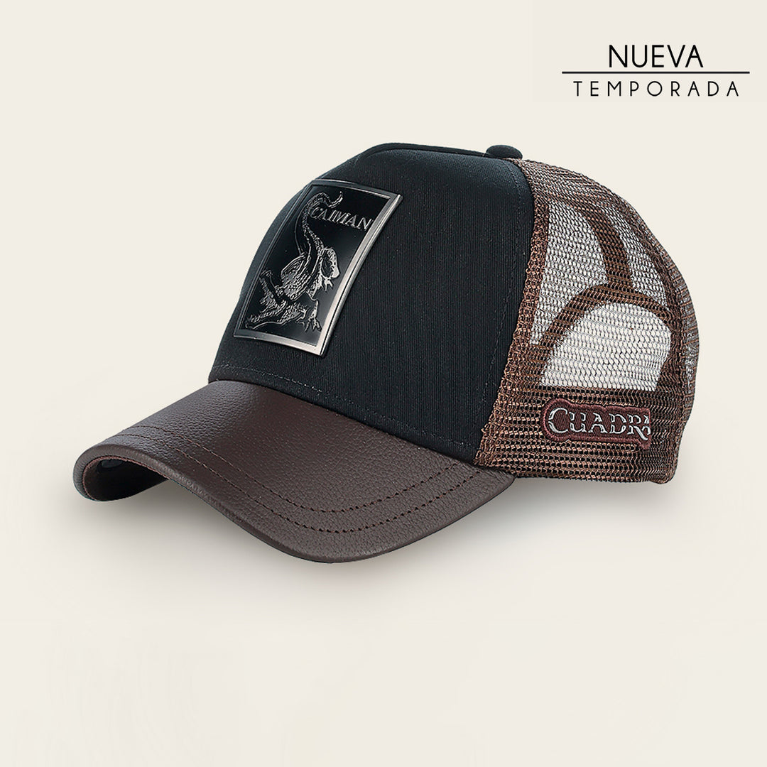 Gorra en piel genuina con diseño de caimán