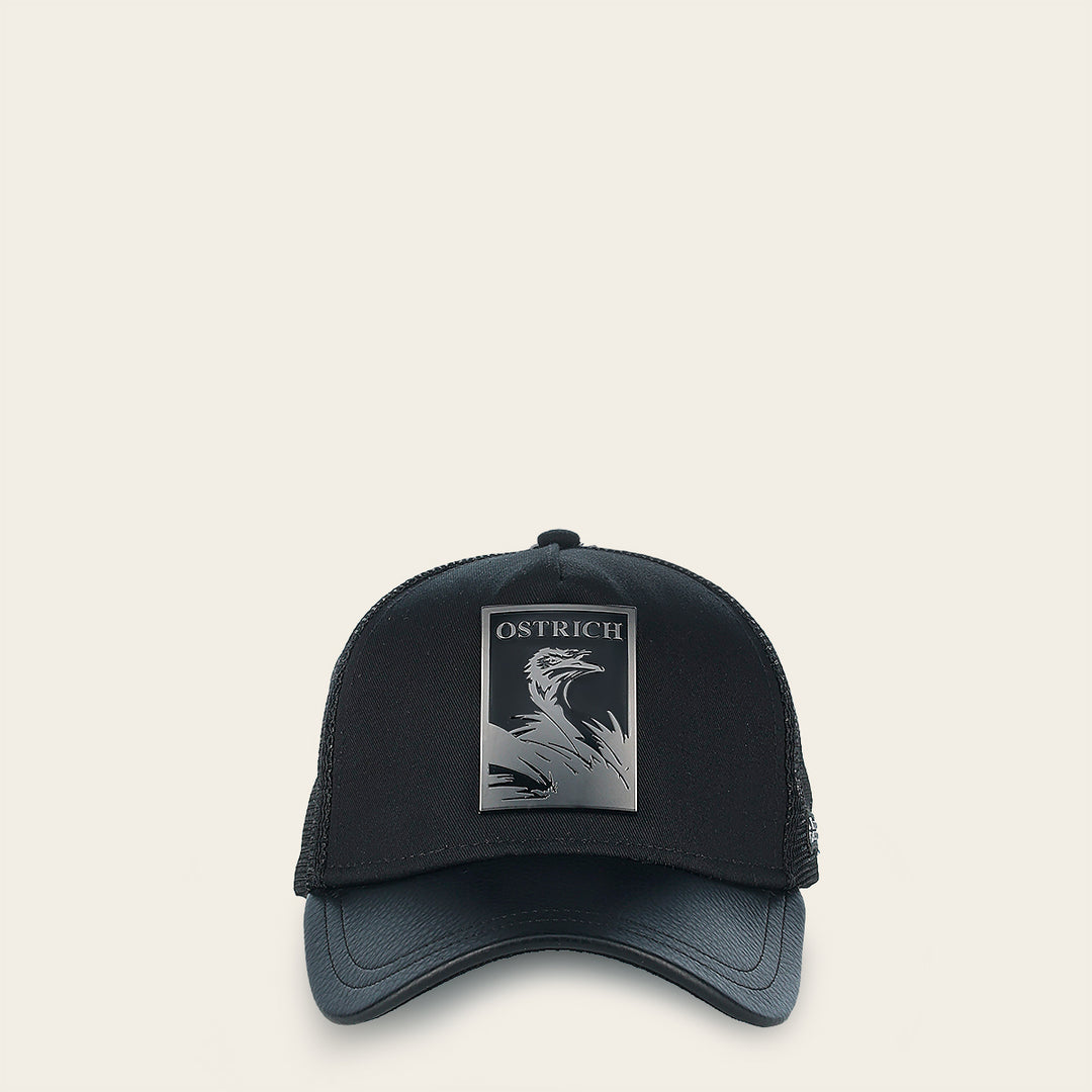 Gorra en piel genuina con diseño de avestruz