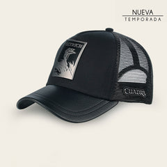 Gorra en piel genuina con diseño de avestruz